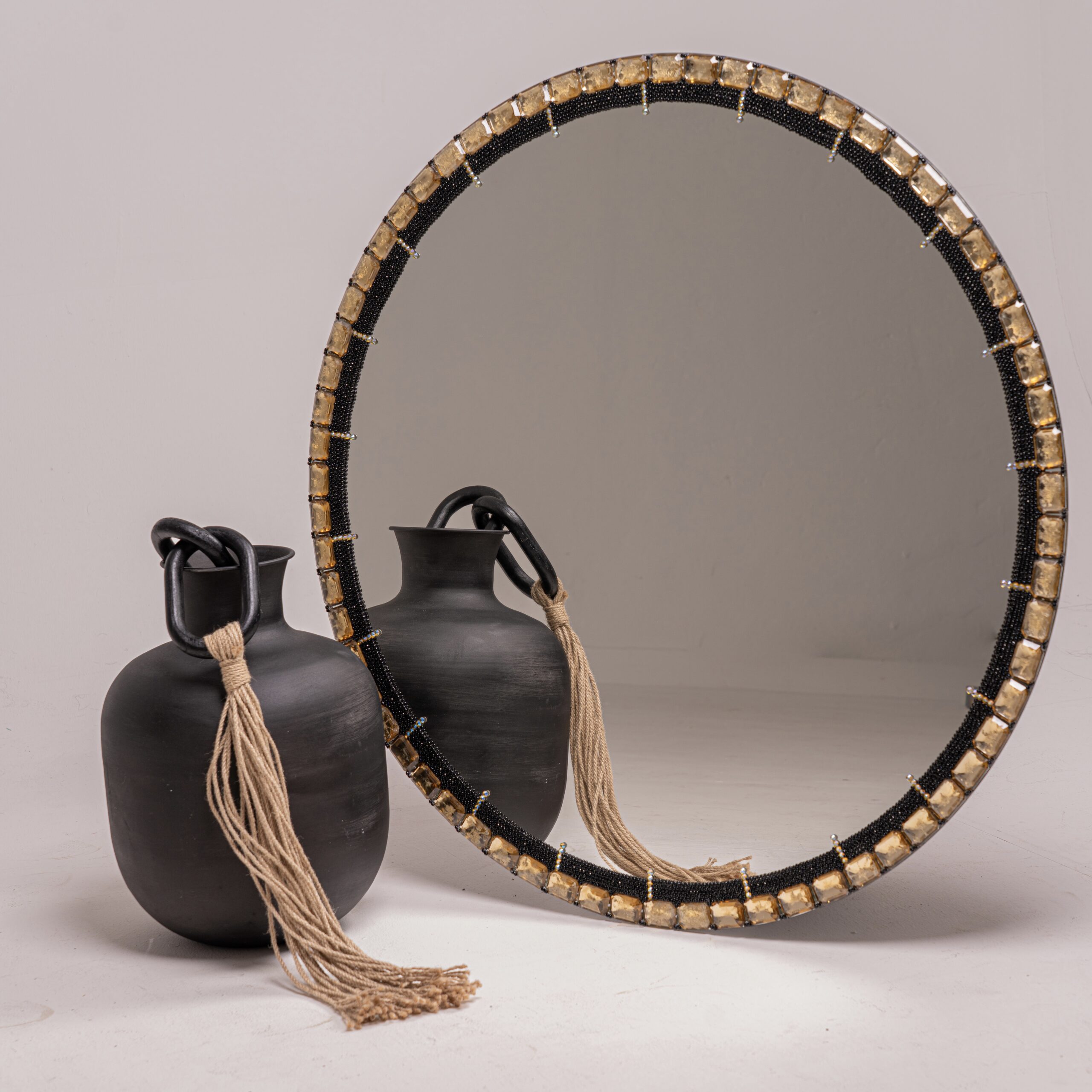 Nefertiti Round Mirror — 900mm(W) x 900mm(L) - Image 4